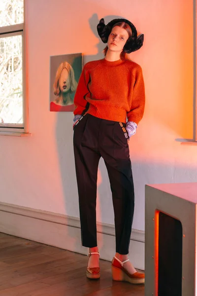 Look 25